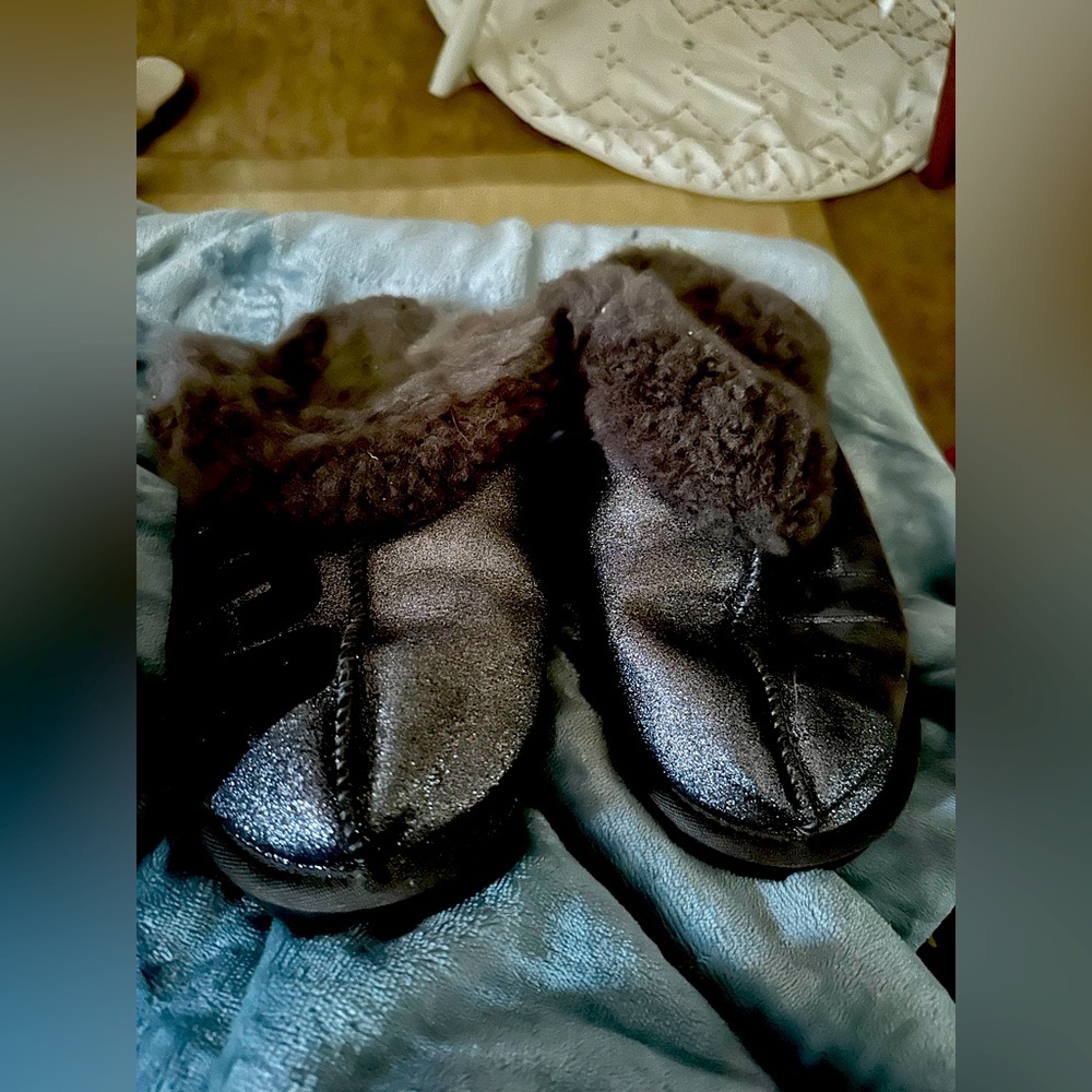 Silver glitter uggs
